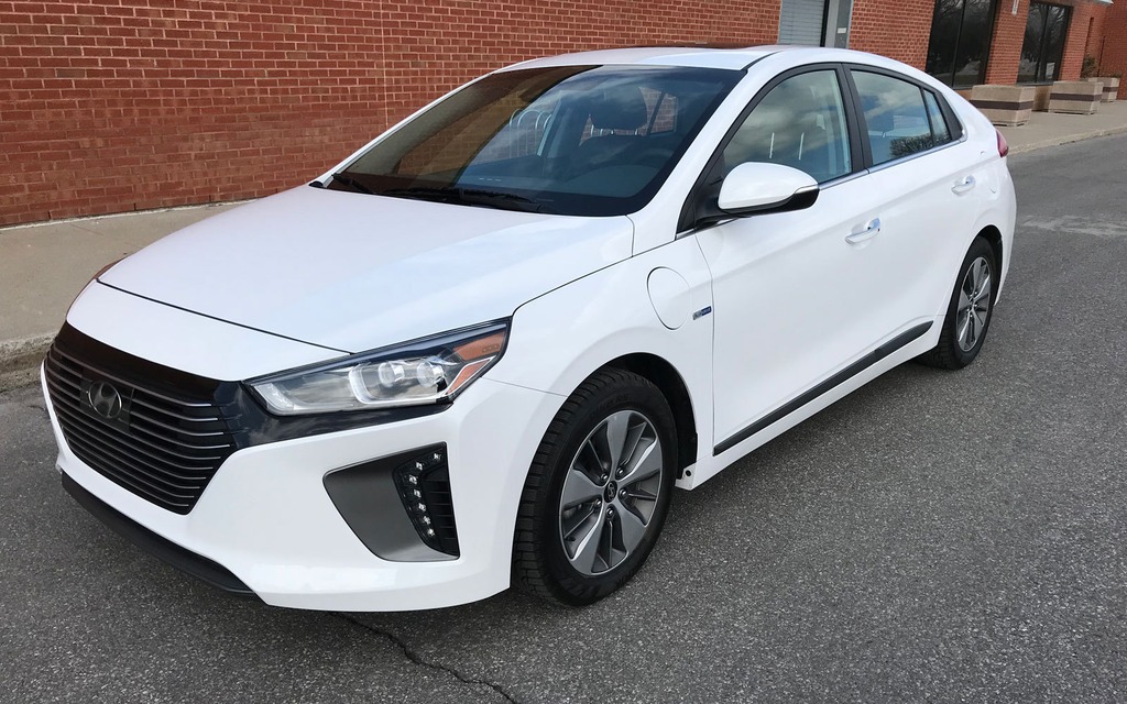 <p>2018 Hyundai Ioniq Electric Plus</p>