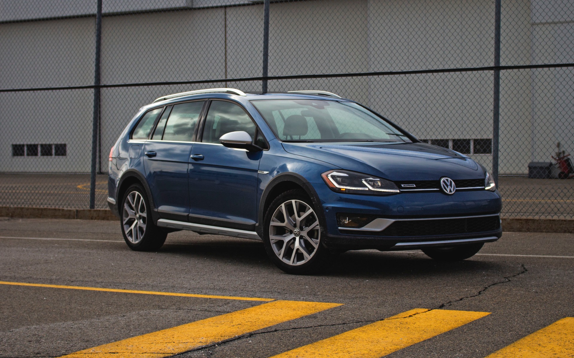 vw alltrack lifted