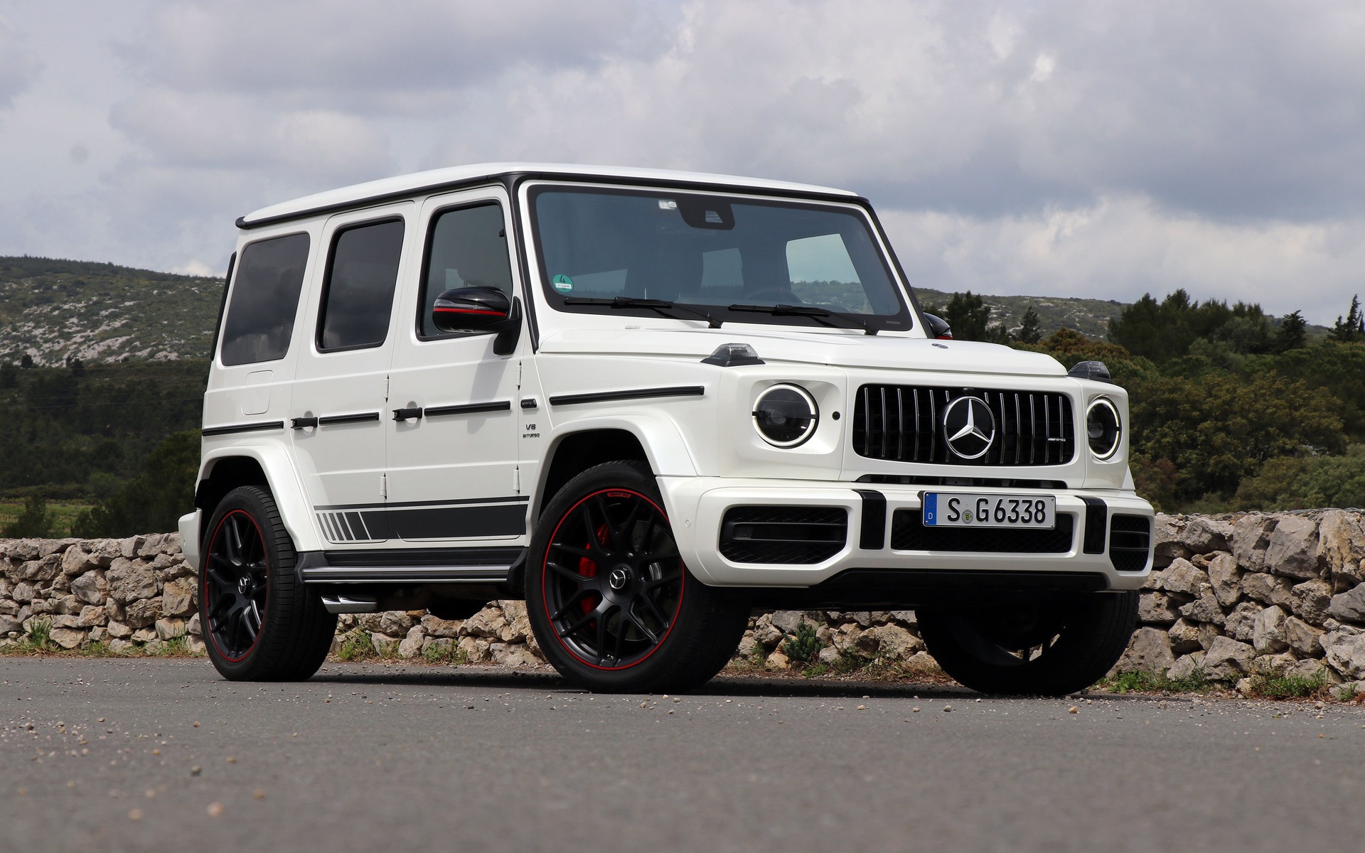 Mercedes-Benz Reveals Special-Edition G-Wagen Edition 550