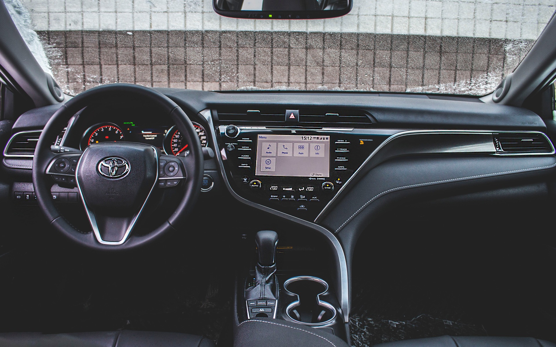 <p>Interior of the 2018 Toyota Camry</p>
