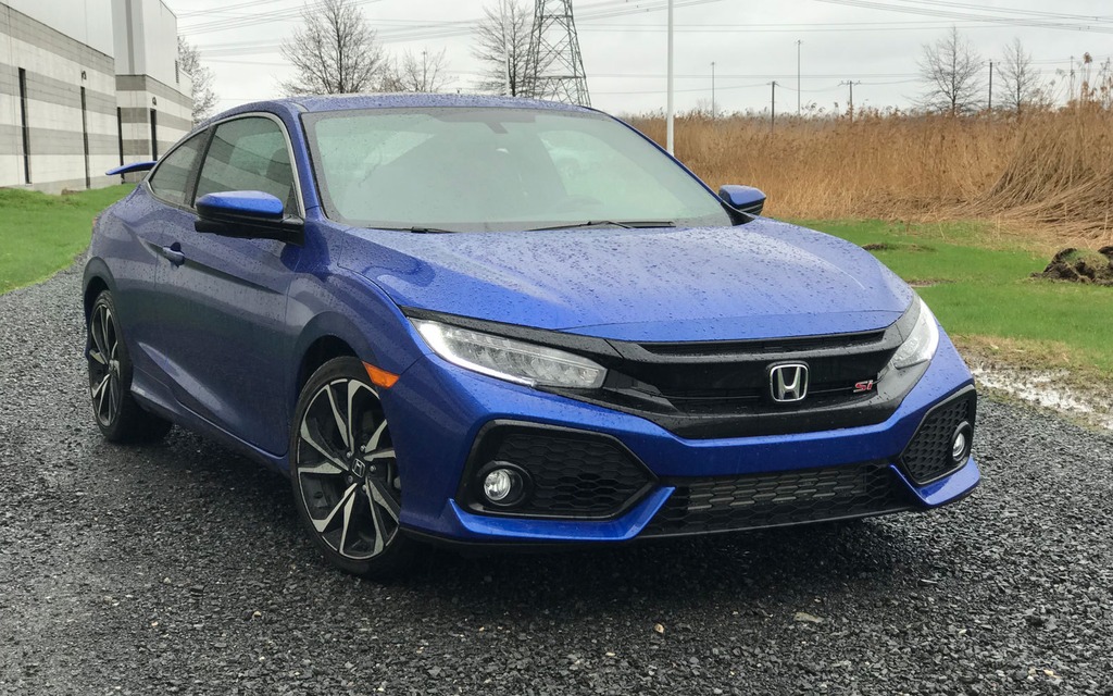 <p>2018 Honda Civic Si</p>