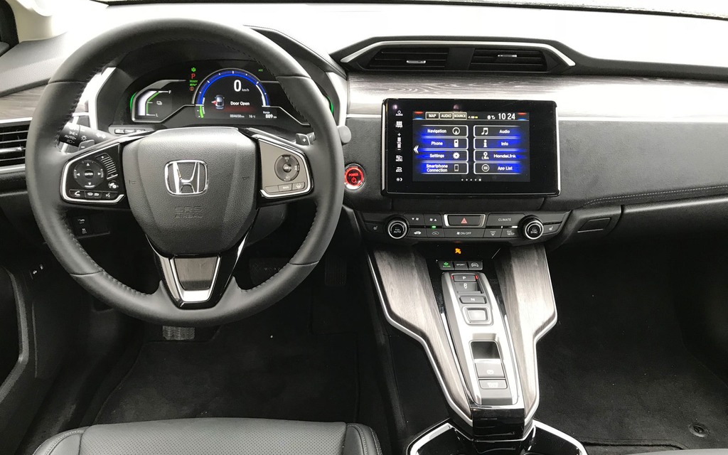 <p>2018 Honda Clarity PHEV</p>