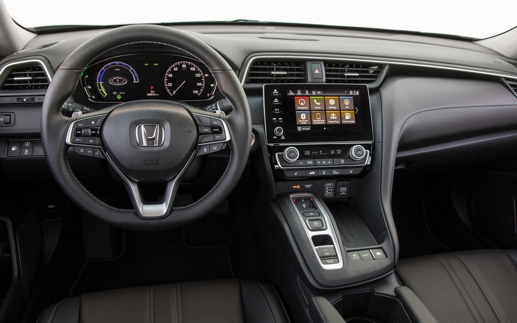 <p>2019 Honda Insight interior</p>