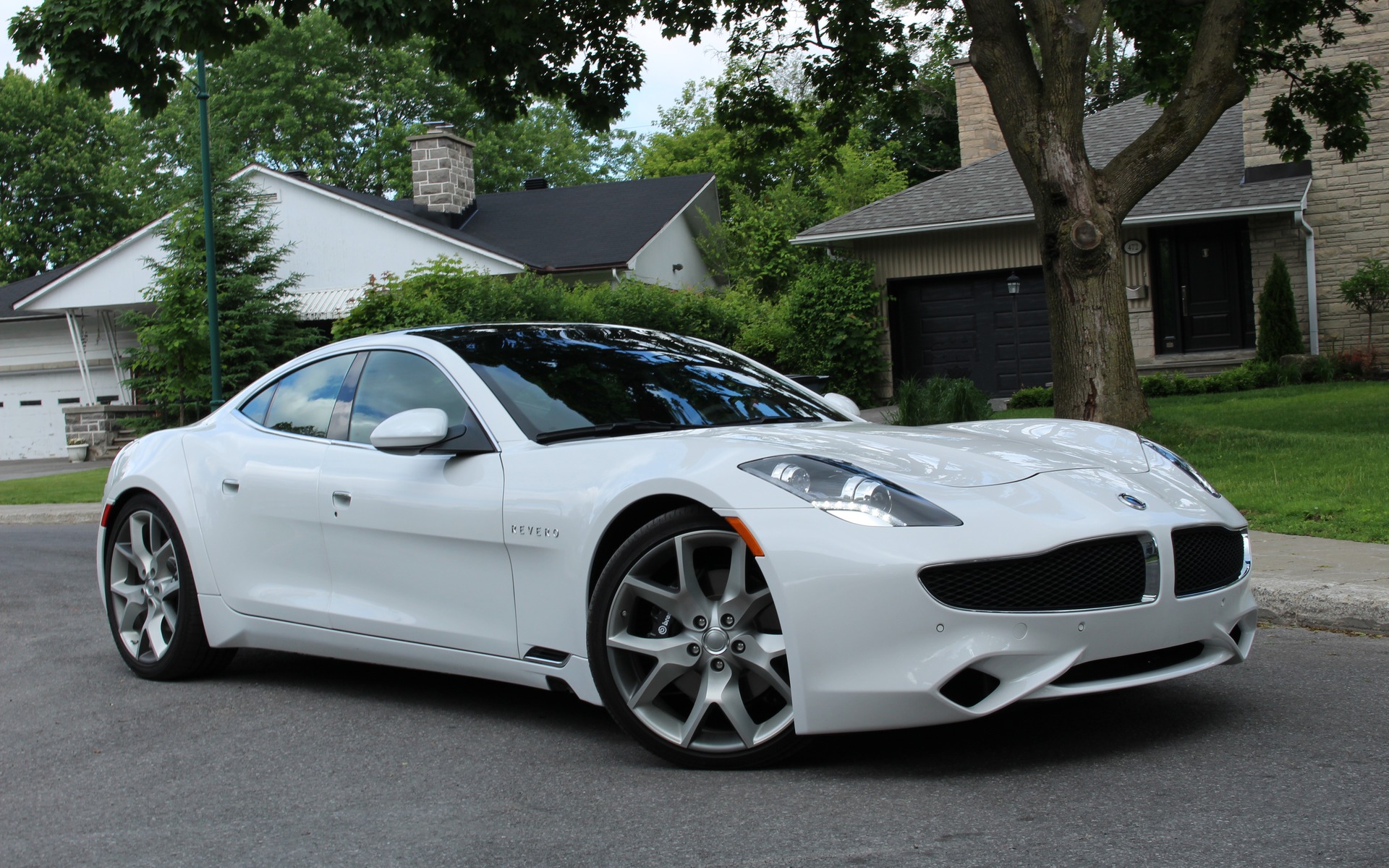 Fisker karma car deals price