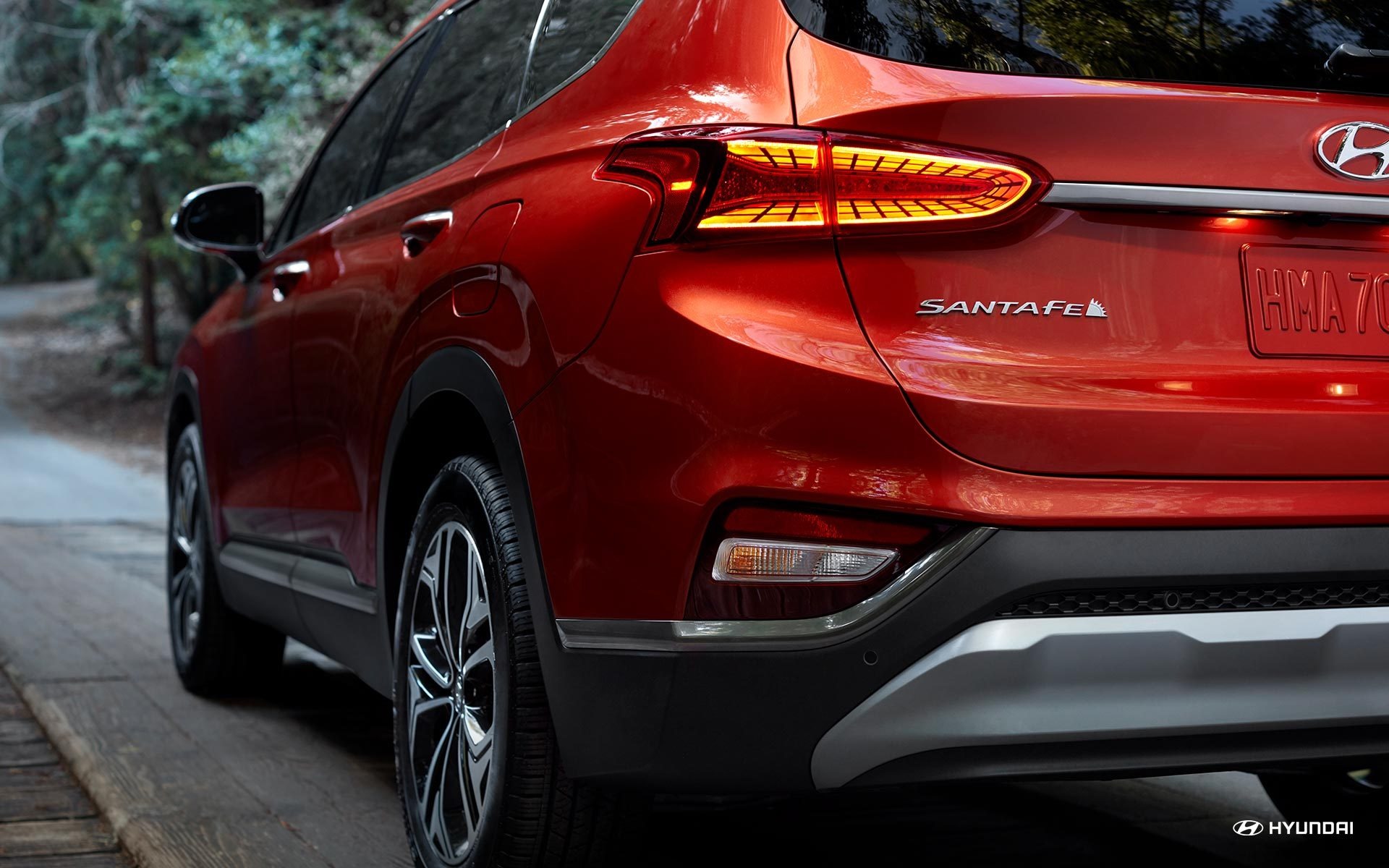 <p>The 2019 Hyundai Santa Fe taillights are sleek</p>
