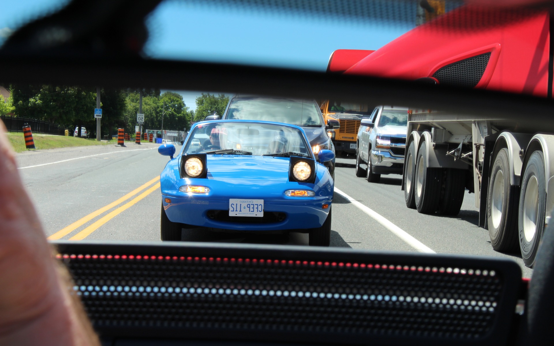 <p>1990 Mazda MX-5 Miata</p>