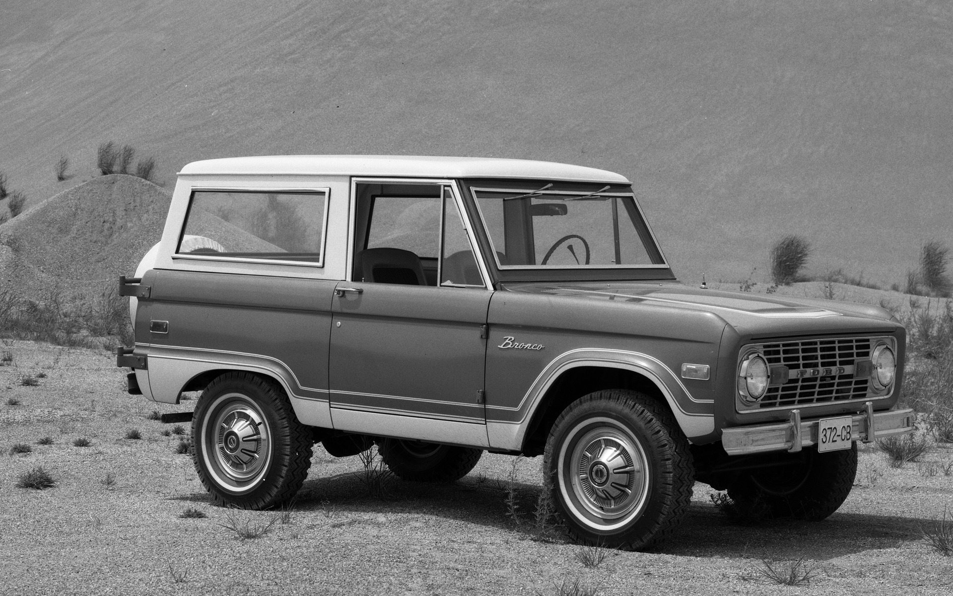 <p>Ford Bronco 1974</p>