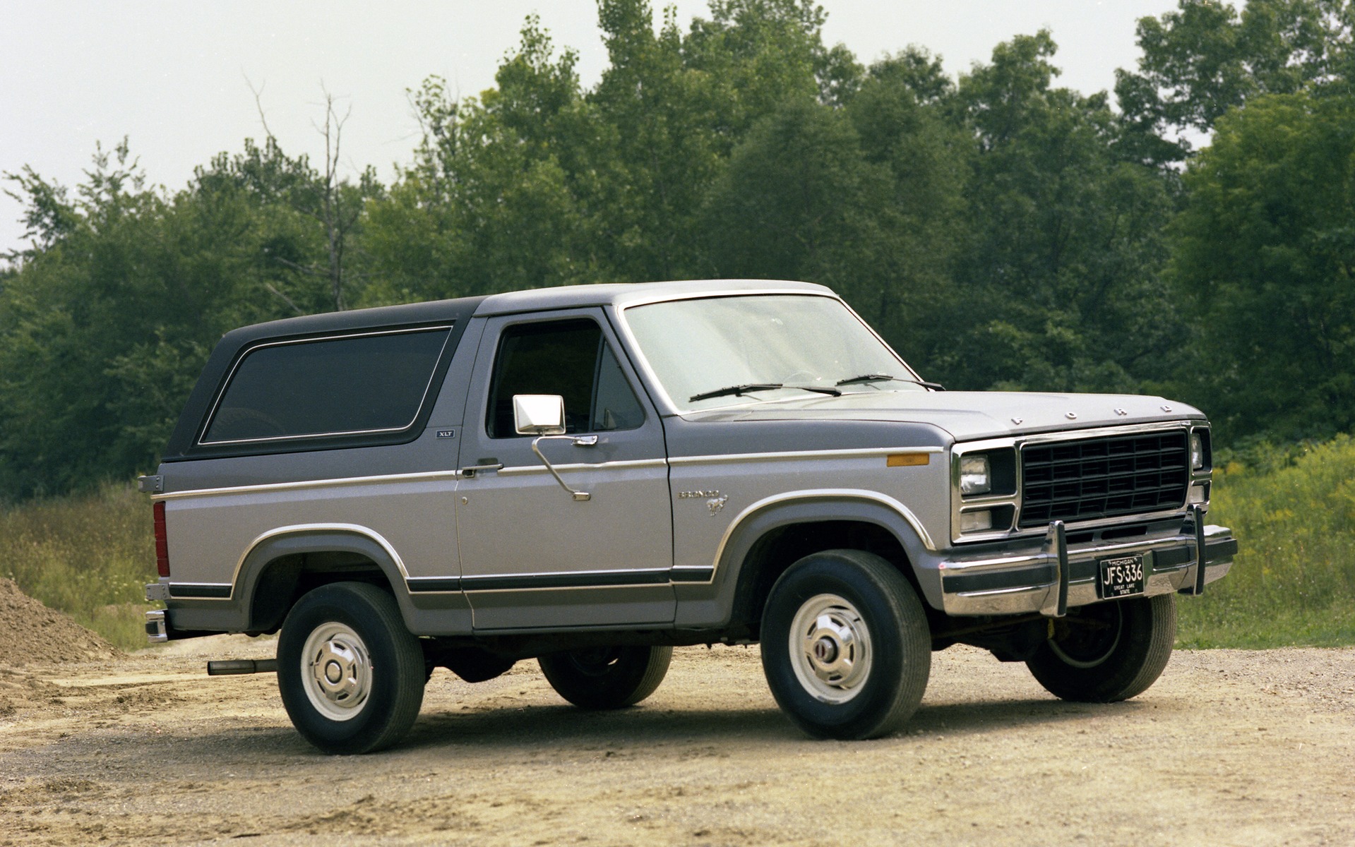 <p>Ford Bronco 1981</p>
