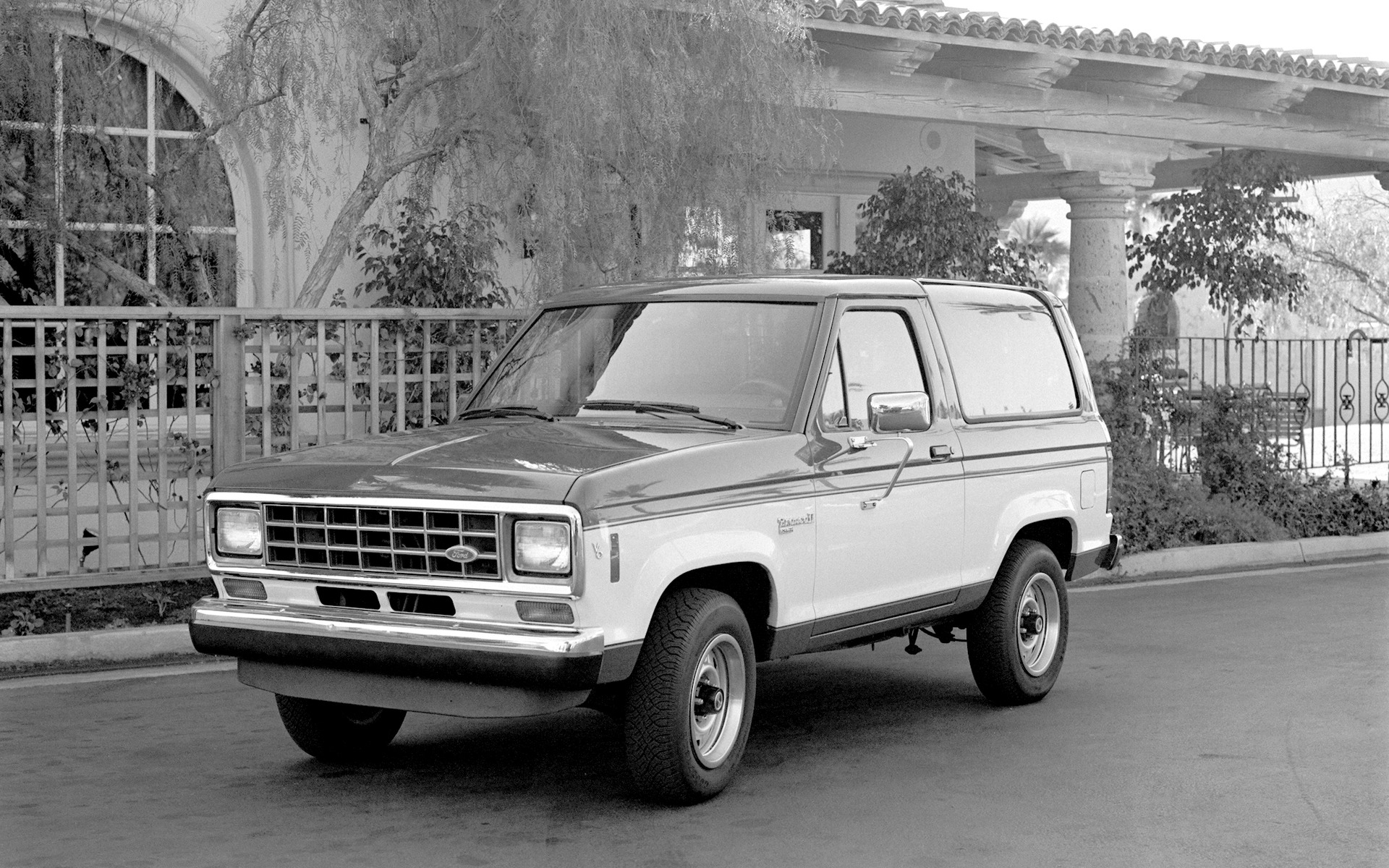 <p>Ford Bronco II 1987</p>