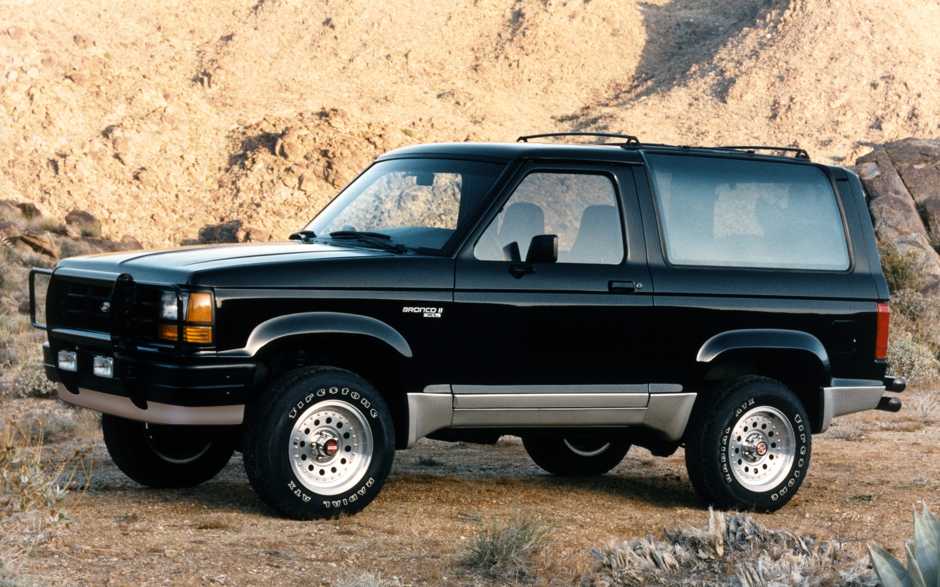 <p>1989 Ford Bronco II XL</p>