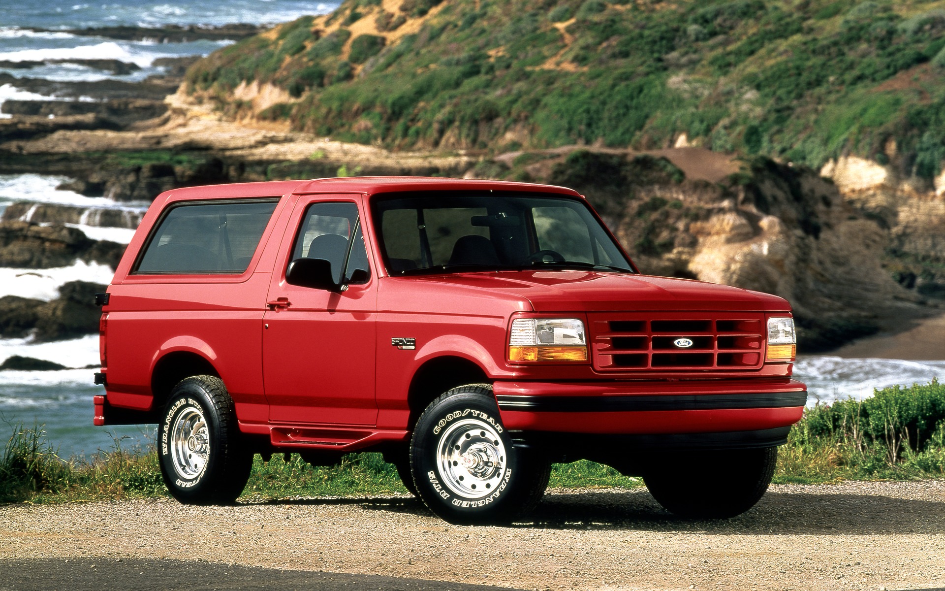 <p>1995 Ford Bronco XLT Sport</p>