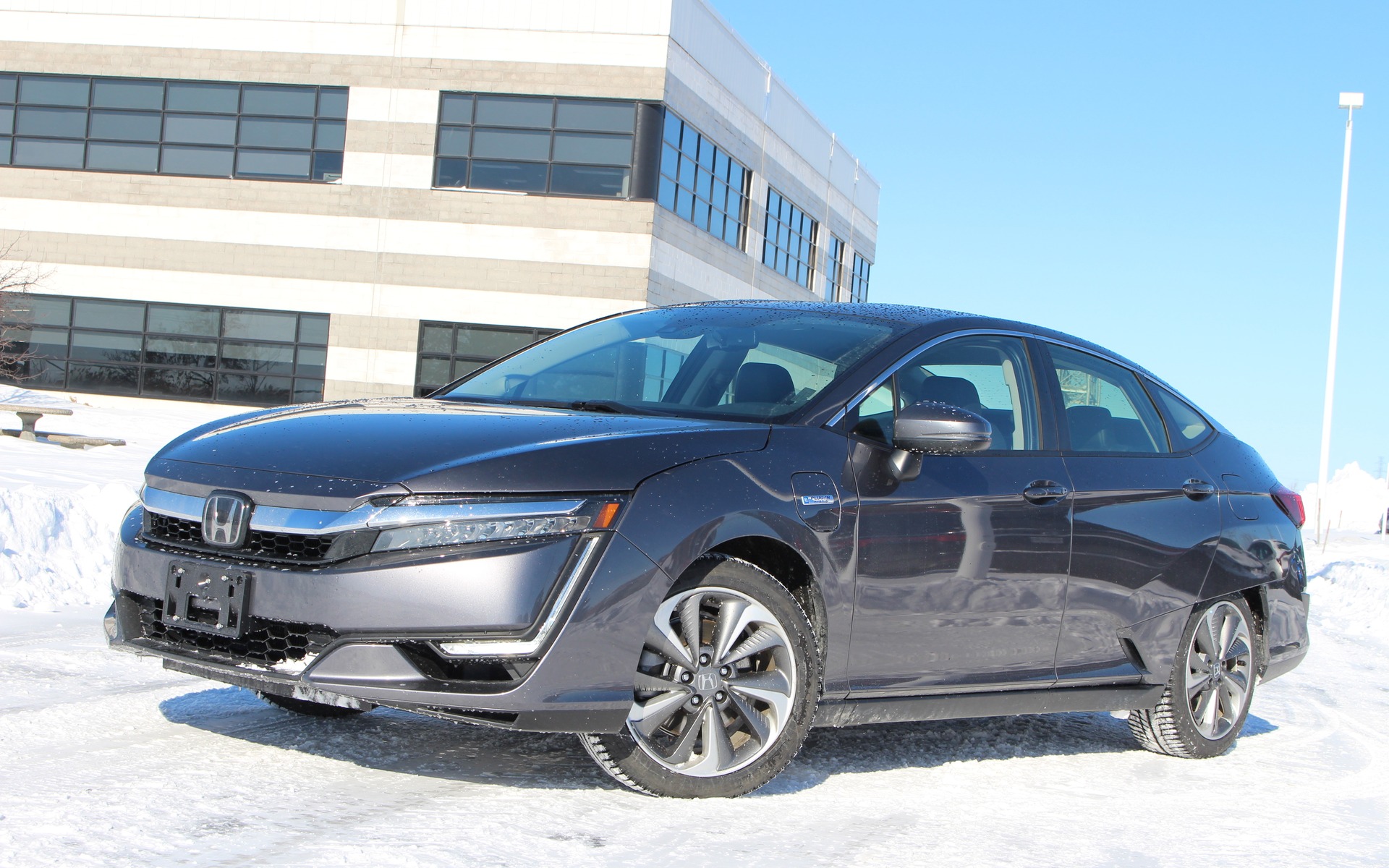 Honda clarity plug store in hybrid