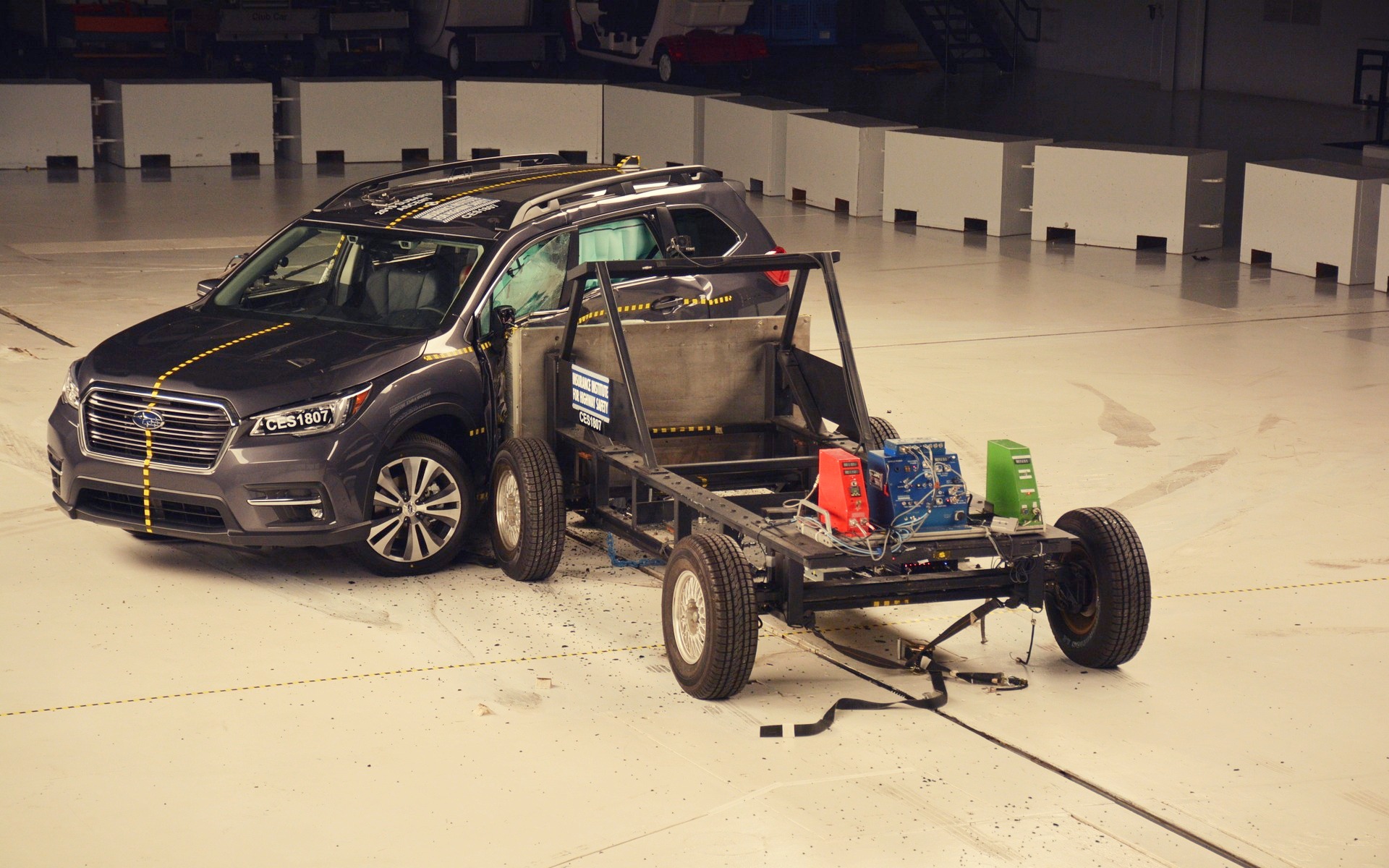 IIHS side impact crash test for 2019 Subaru Ascent