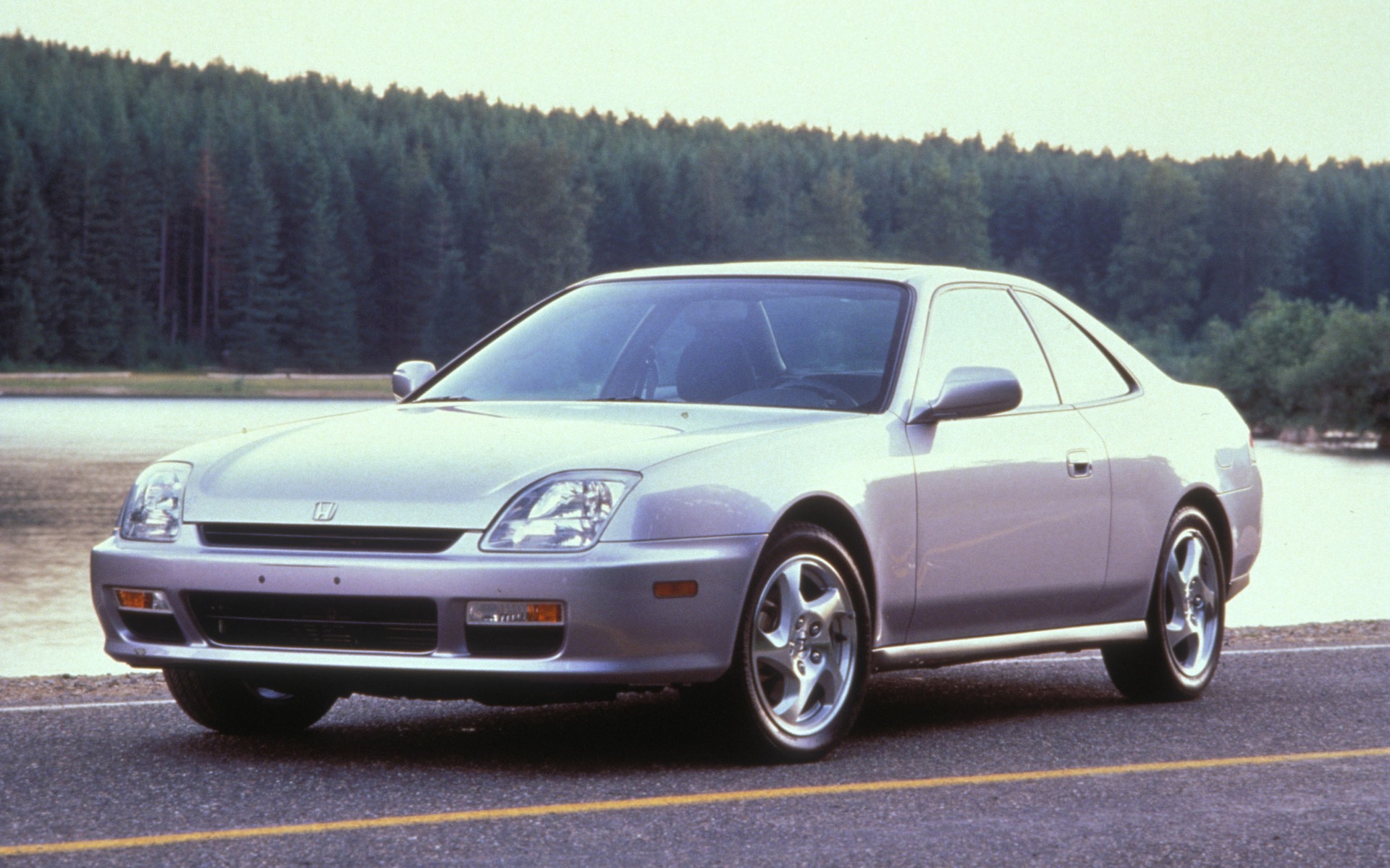 <p>1997 Honda Prelude<br>Fifth generation (1997-2001)</p>
