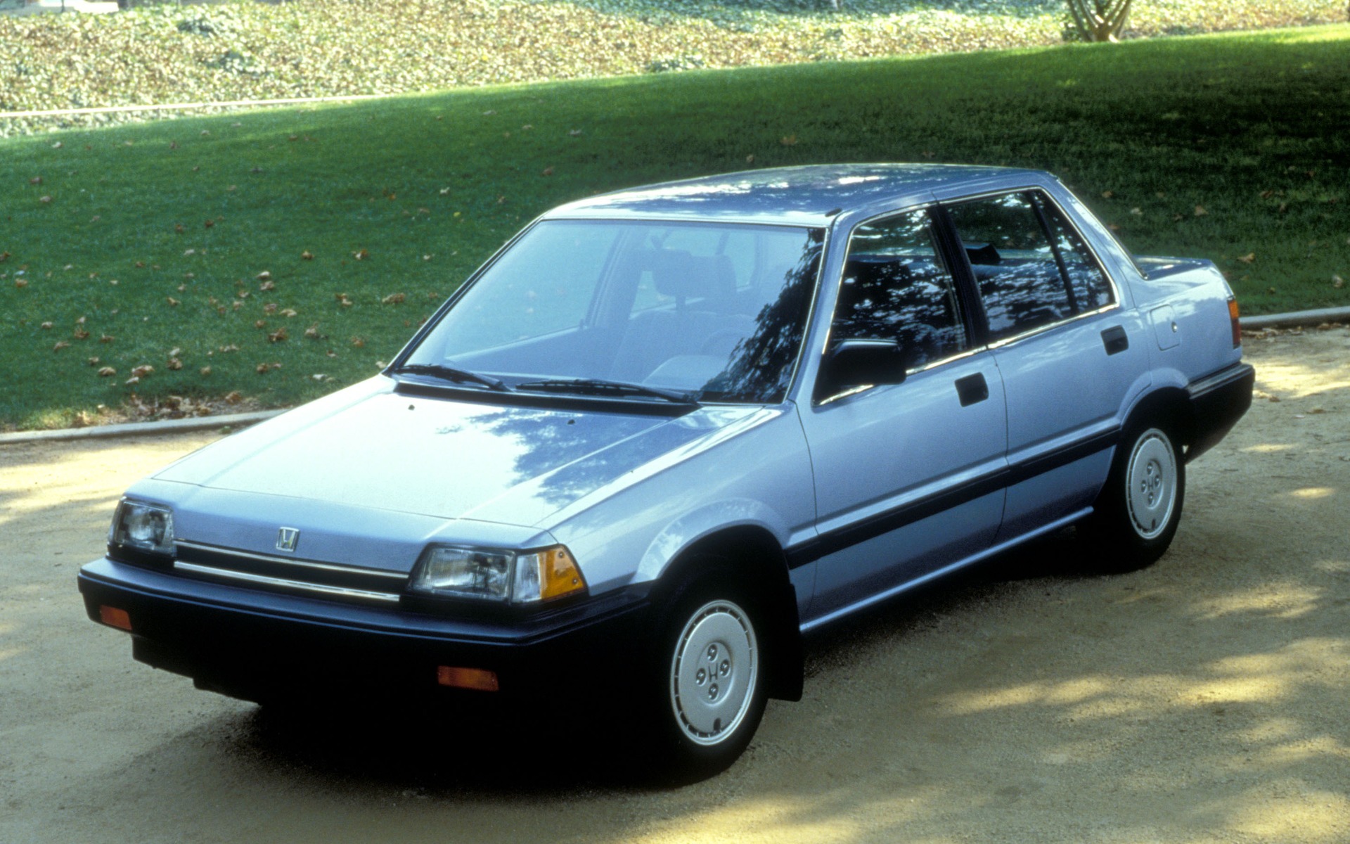<p>Honda Civic 1986<br>G&eacute;n&eacute;ration #3 (1984-1987)</p>