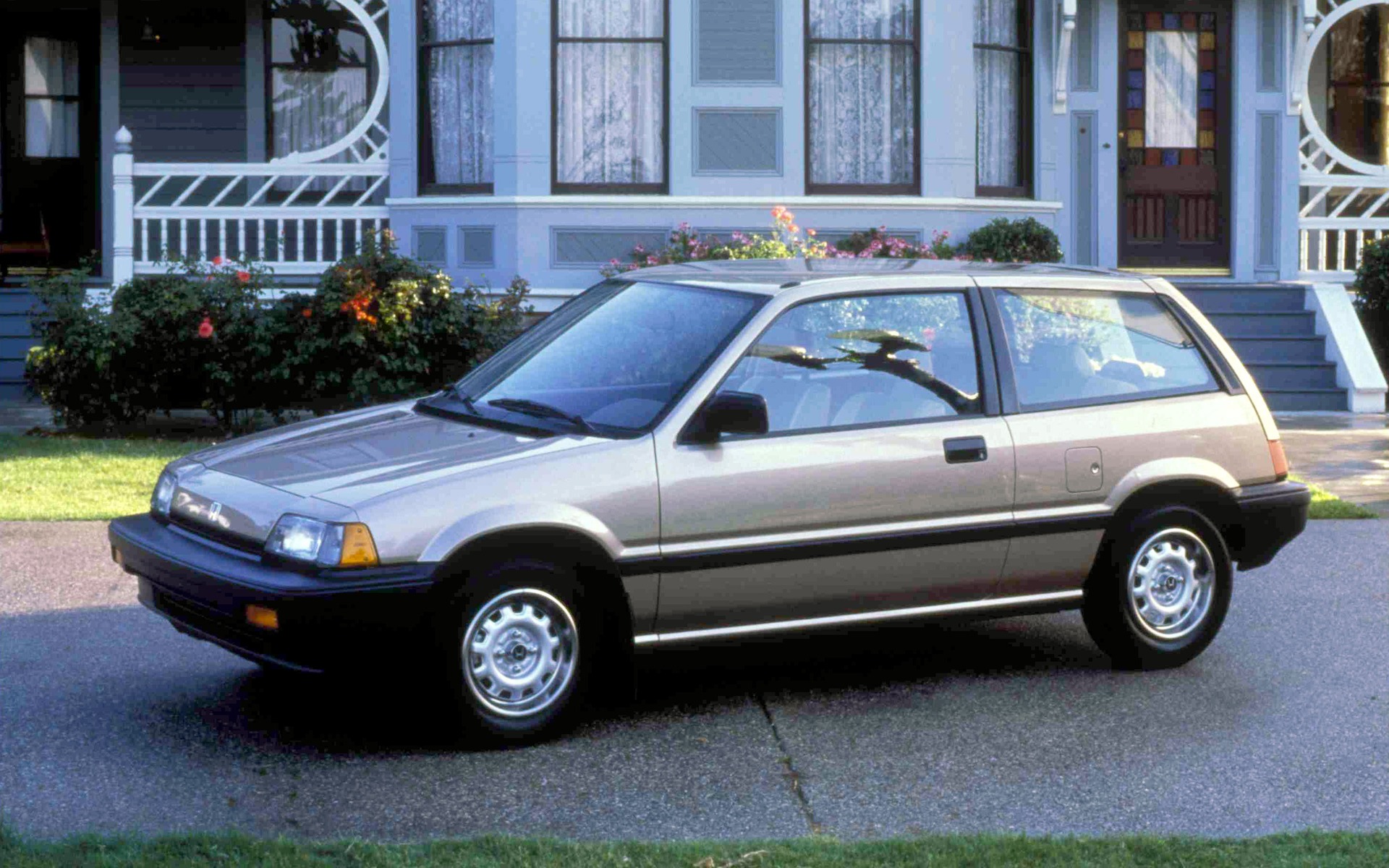 <p>Honda Civic 1986<br>G&eacute;n&eacute;ration #3 (1984-1987)</p>