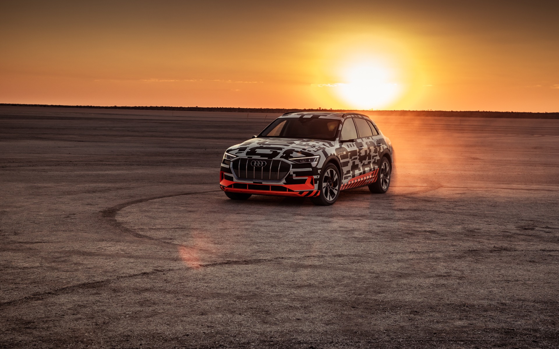 <p>2019 Audi e-tron quattro prototype drive </p>
