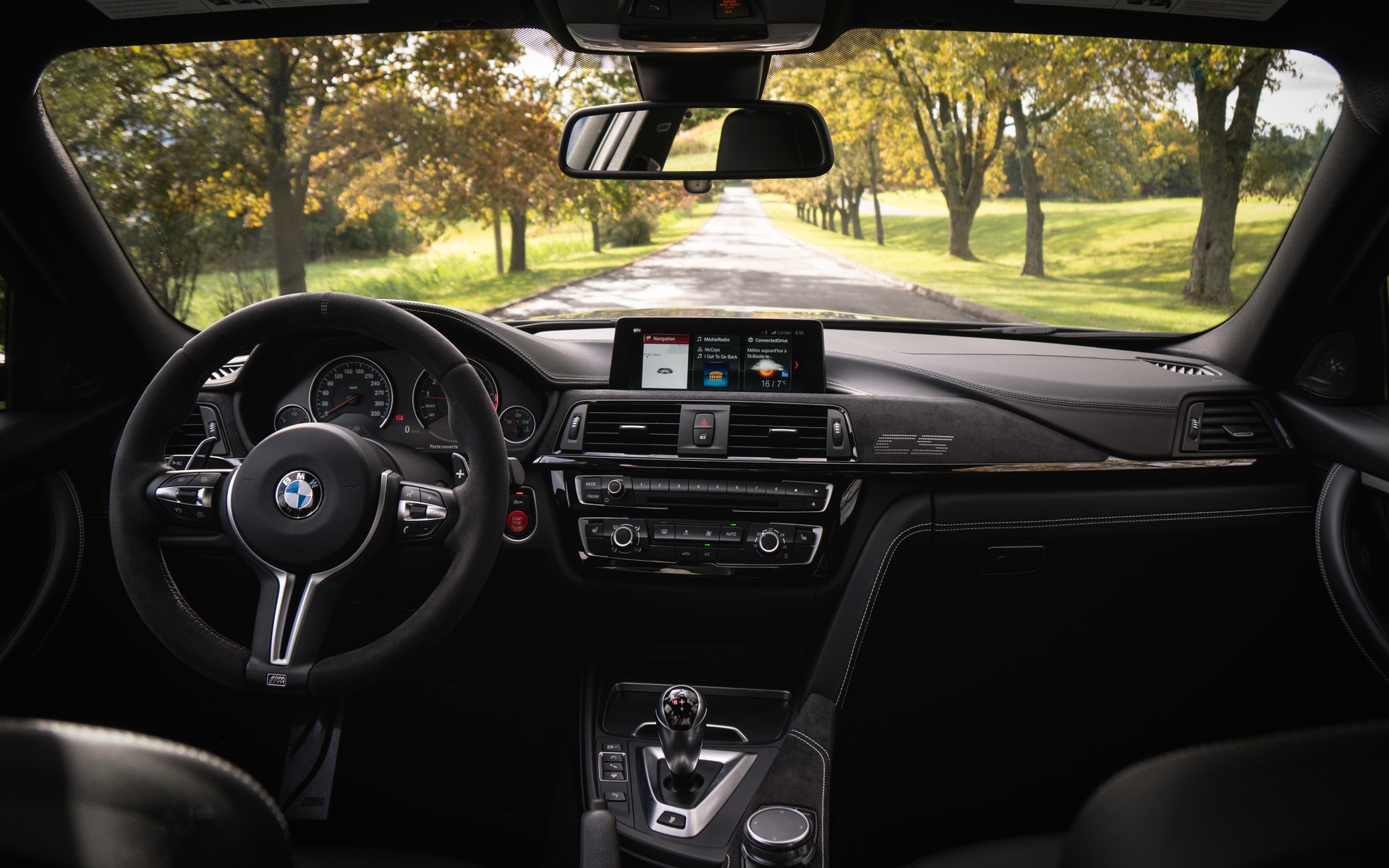 <p>2019 BMW M3 CS - Interior.</p>