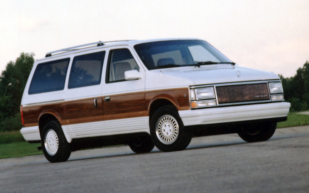 <p>Chrysler Town &amp; Country 1989</p>