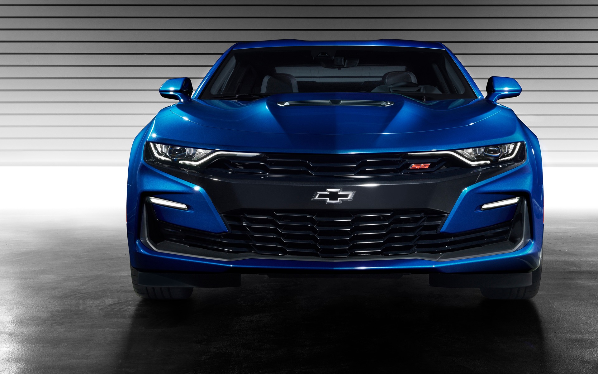 Chevrolet Camaro New Ss Face Again New V8 Model And More The Car Guide