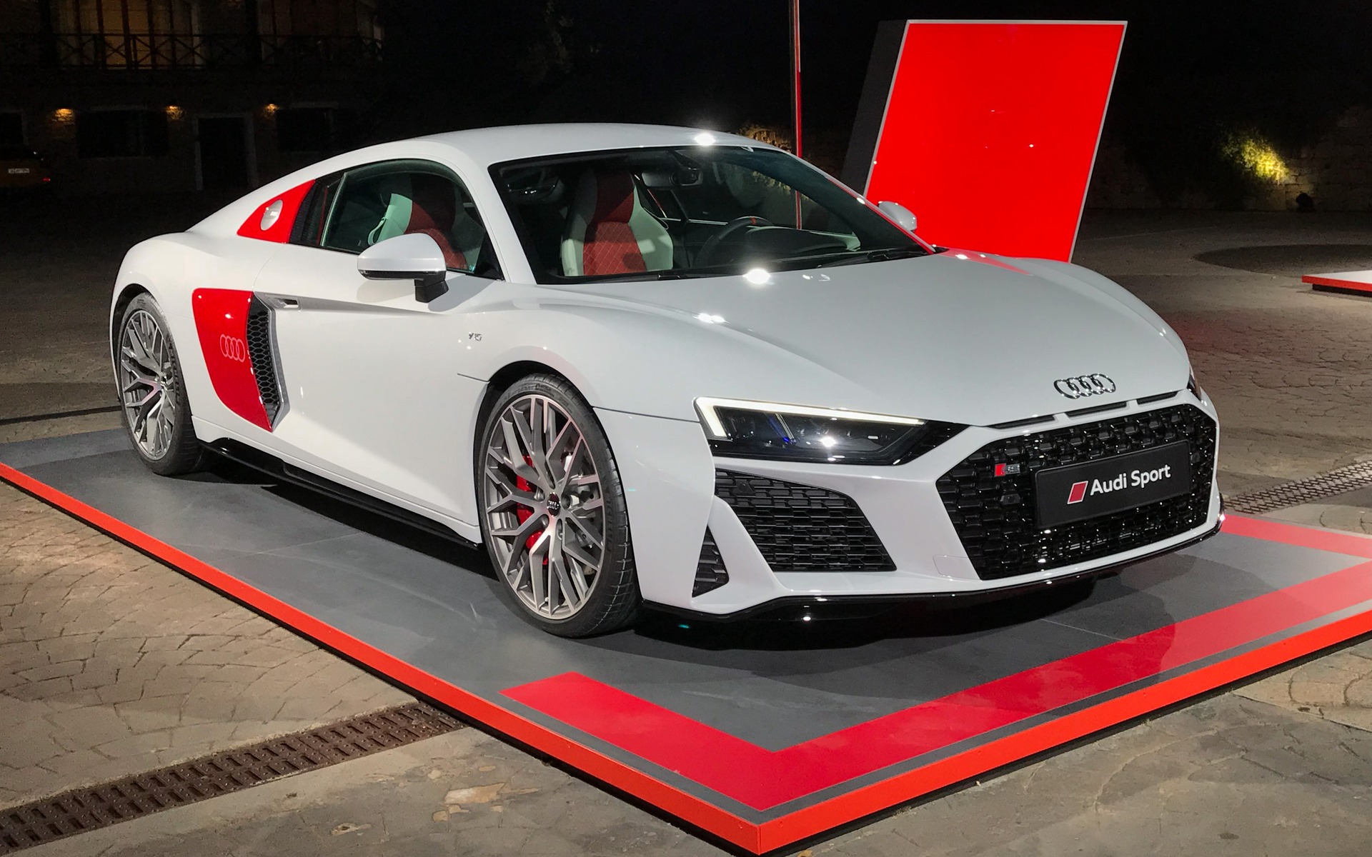 <p>Audi R8 V10 performance quattro 2020</p>