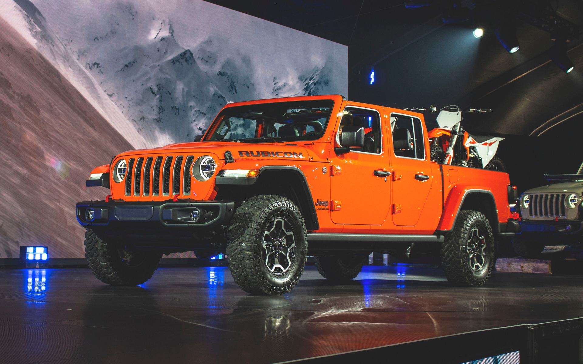 jeep gladiator colors  2019  2020 jeep