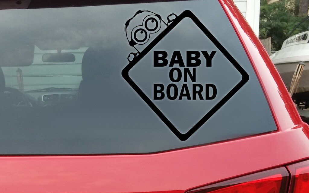 Bébé à bord : que faut-il se procurer? - Guide Auto
