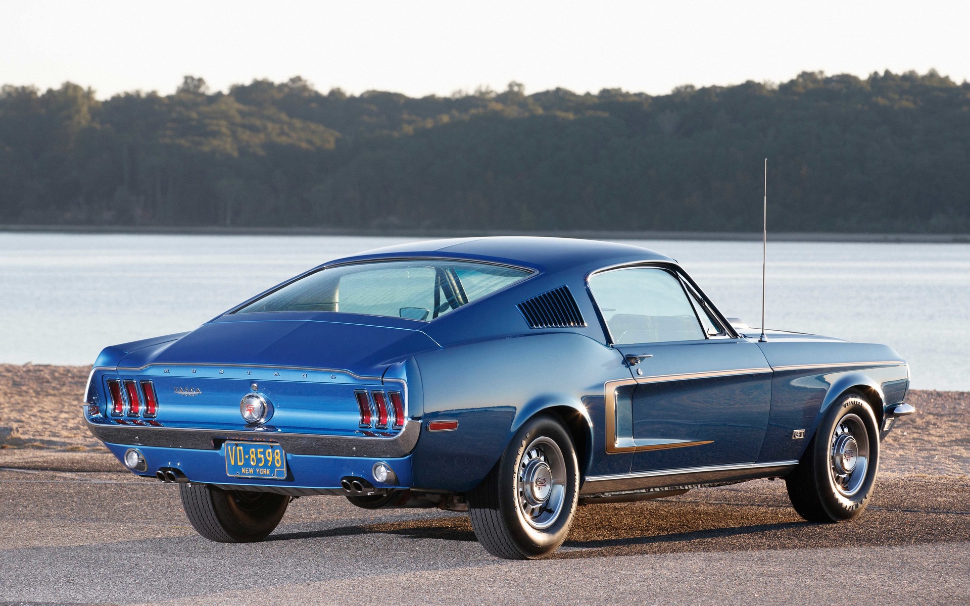 <p>Ford Mustang GT 428 Cobra Jet Fastback 1968</p>