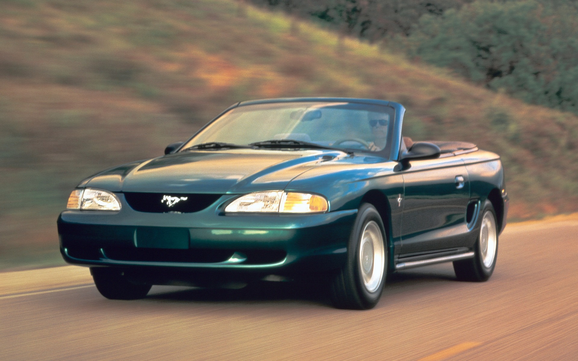 <p>Ford Mustang Convertible 1996</p>