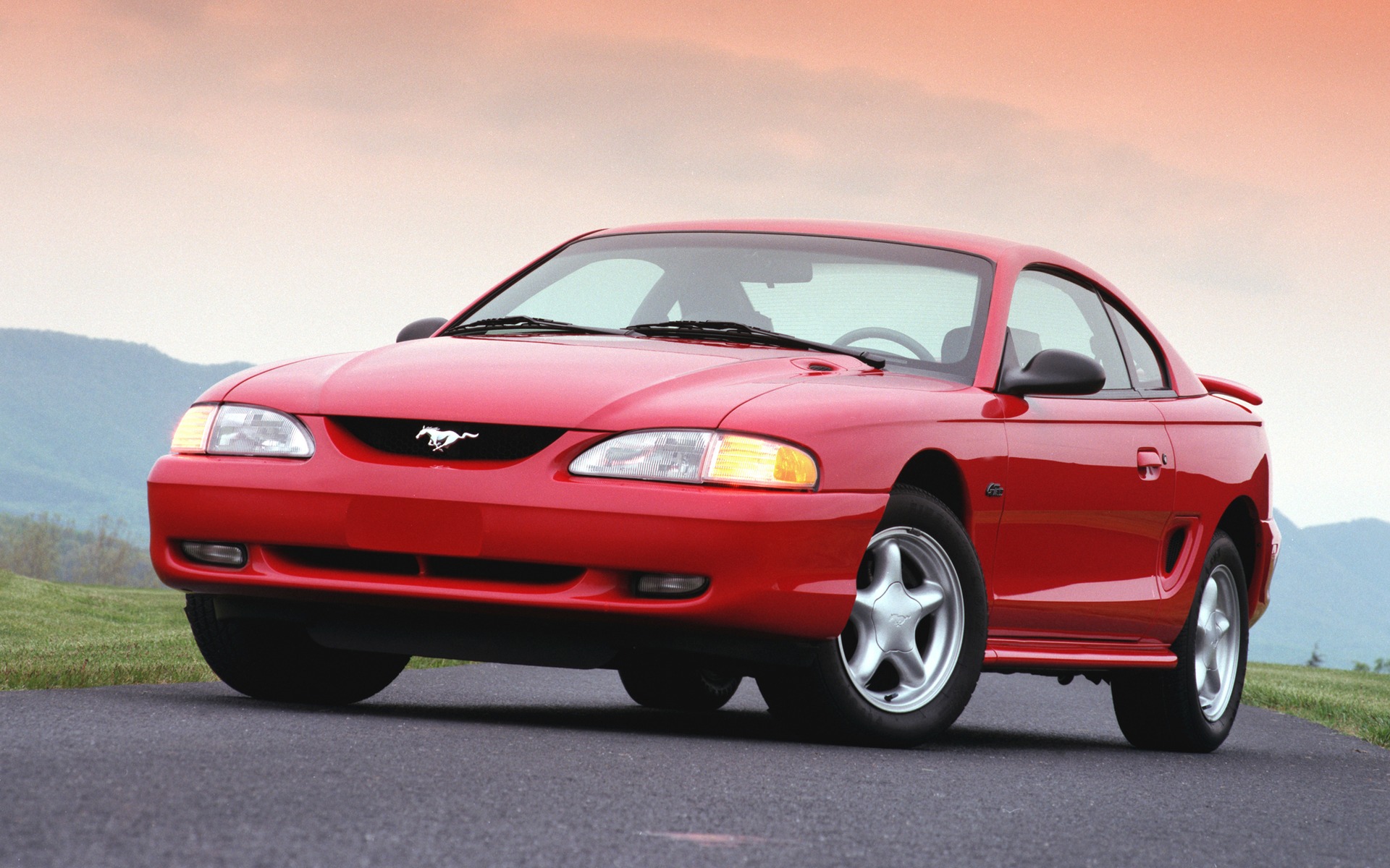 <p>Ford Mustang GT 1998</p>