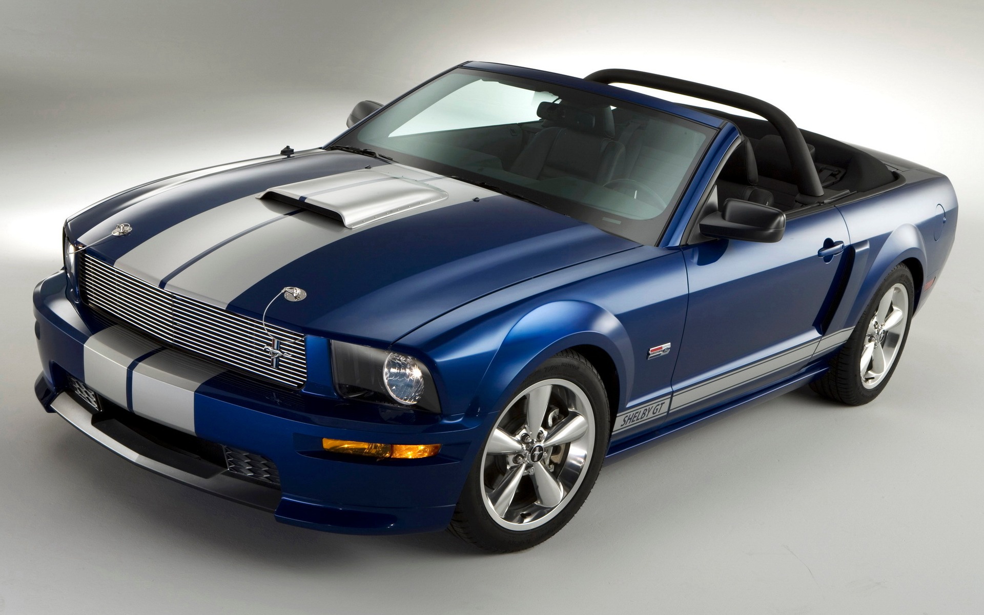 <p>Ford Mustang Shelby GT Convertible 2008</p>