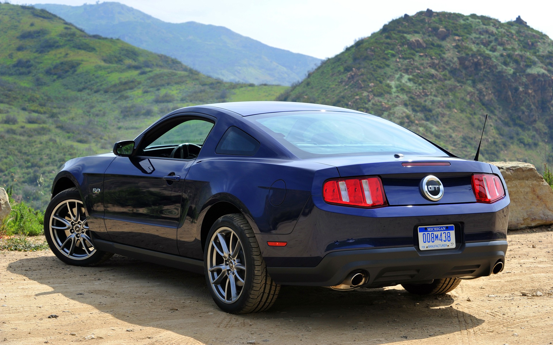 <p>Ford Mustang GT 2011</p>