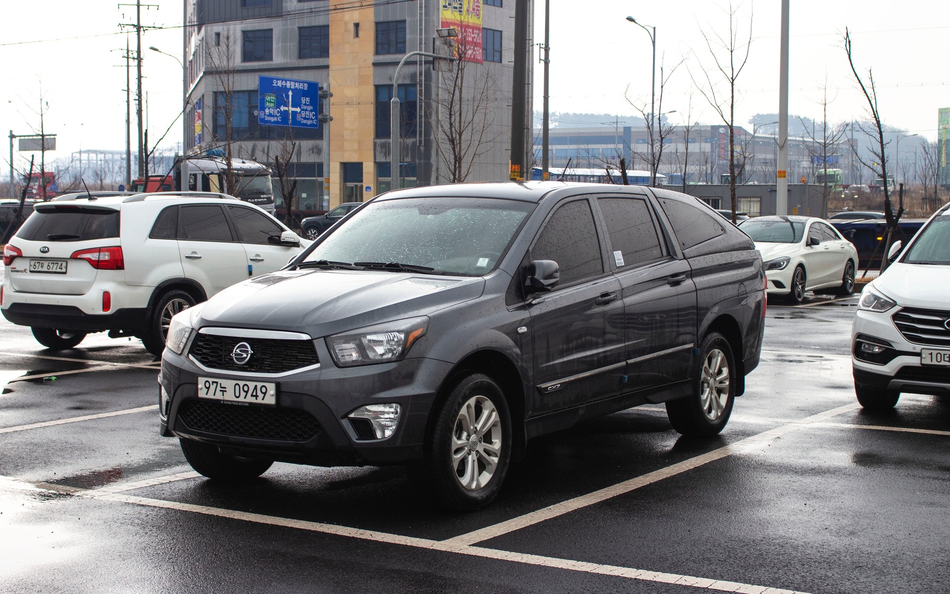 <p>Ssangyong Actyon-Sports</p>