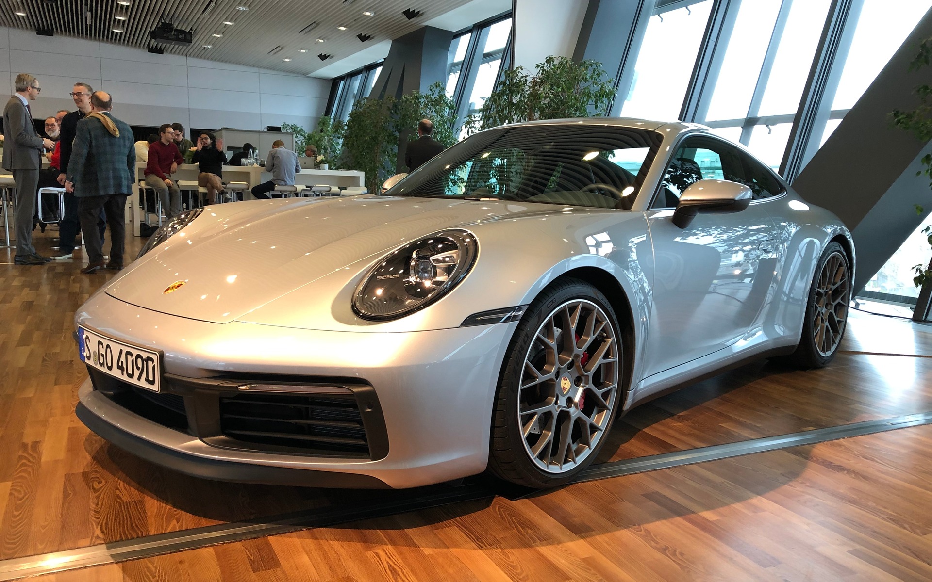 Тона купить авто. Porsche 911 2020. Порше 911 Carrera 2020. Порше 911 новый. Porsche 911 2023.