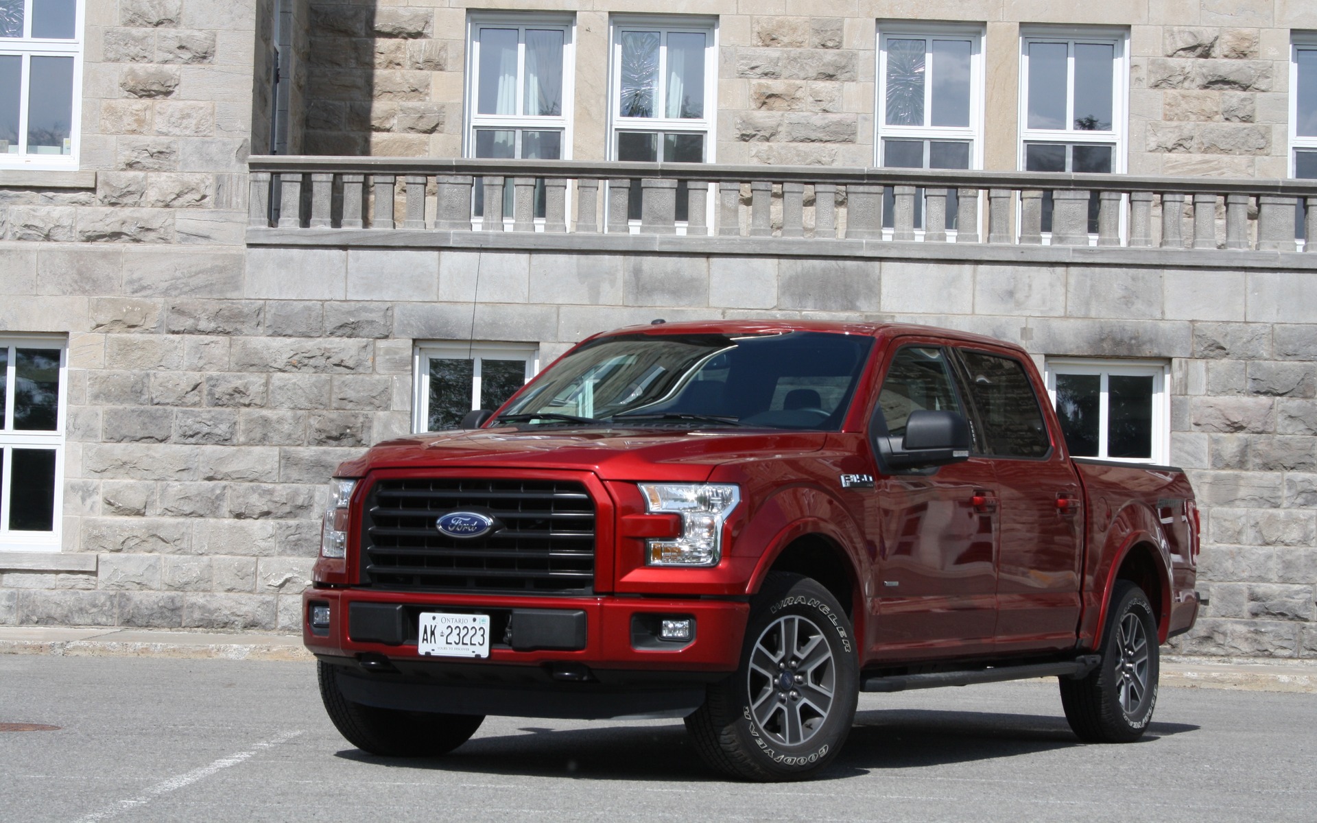 <p>2015 Ford F-150</p>