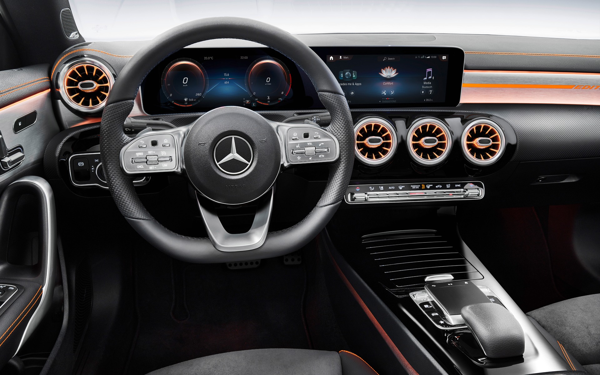 <p>2020 Mercedes-Benz CLA</p>