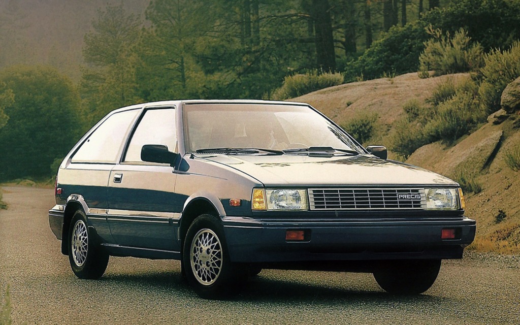 <p>Mitsubishi Precis (1987-1992). Un clone de la Hyundai Excel.</p>