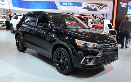  Mitsubishi exhibe modelos Black Edition en el Auto Show de Toronto