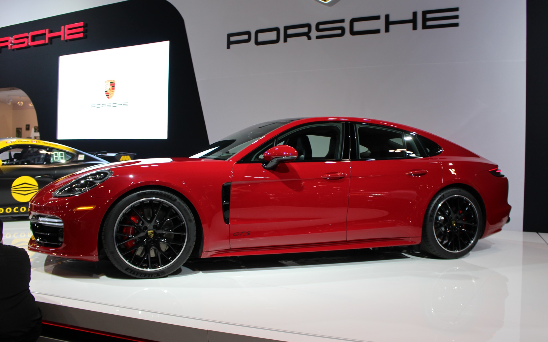 <p>Porsche Panamera GTS</p>
