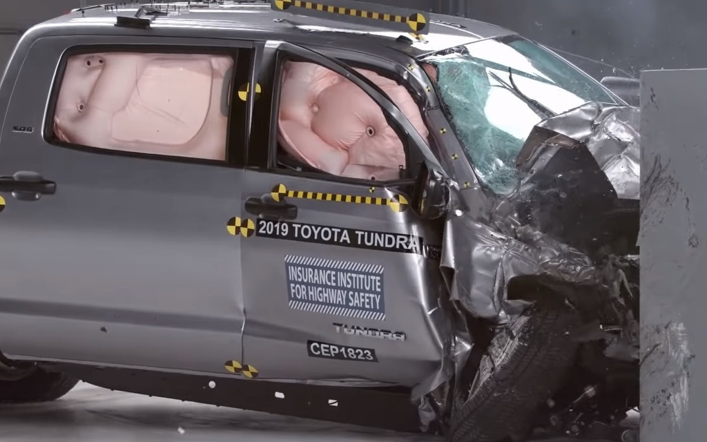 <p>Test de collision du Toyota Tundra</p>