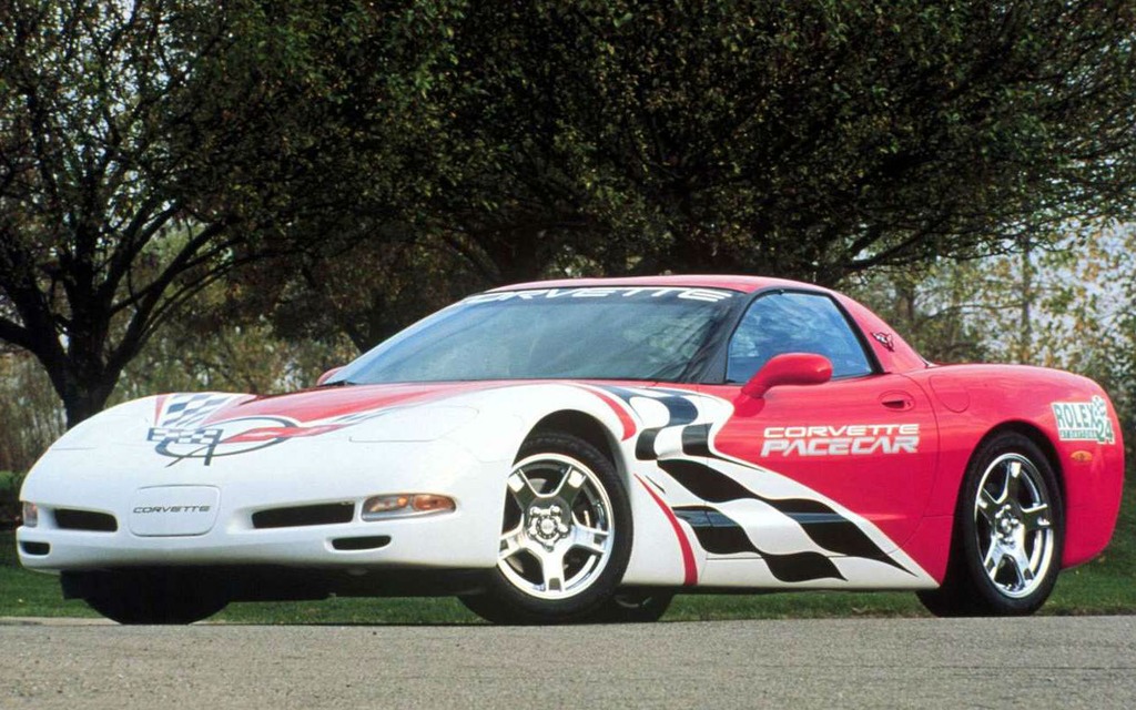 <p>Chevrolet Corvette 1999</p>