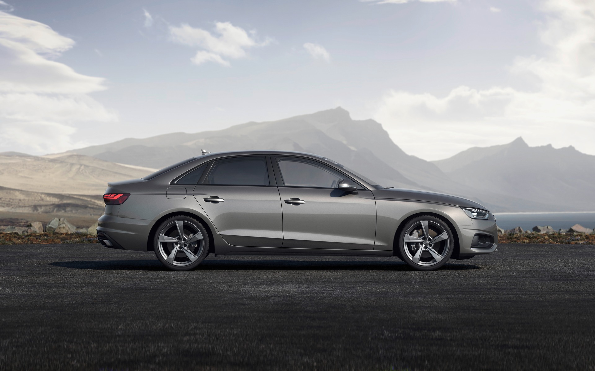 <p>Audi A4&nbsp;2020</p>