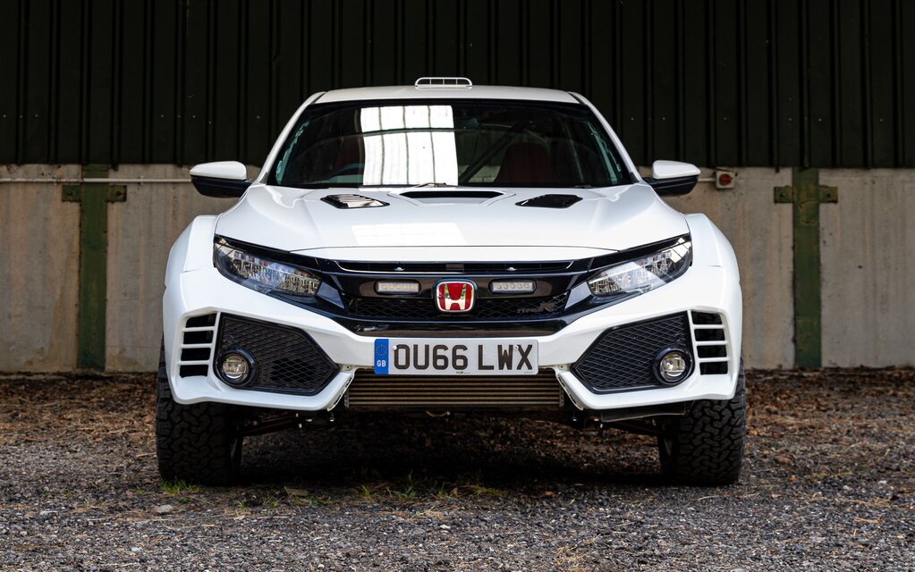 This Jacked-up Honda Civic Type R Should Compete in Rallies - The Car Guide