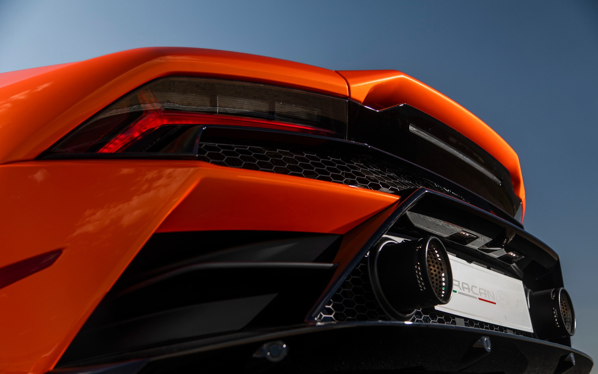 <p>Lamborghini Huracan Evo 2020</p>