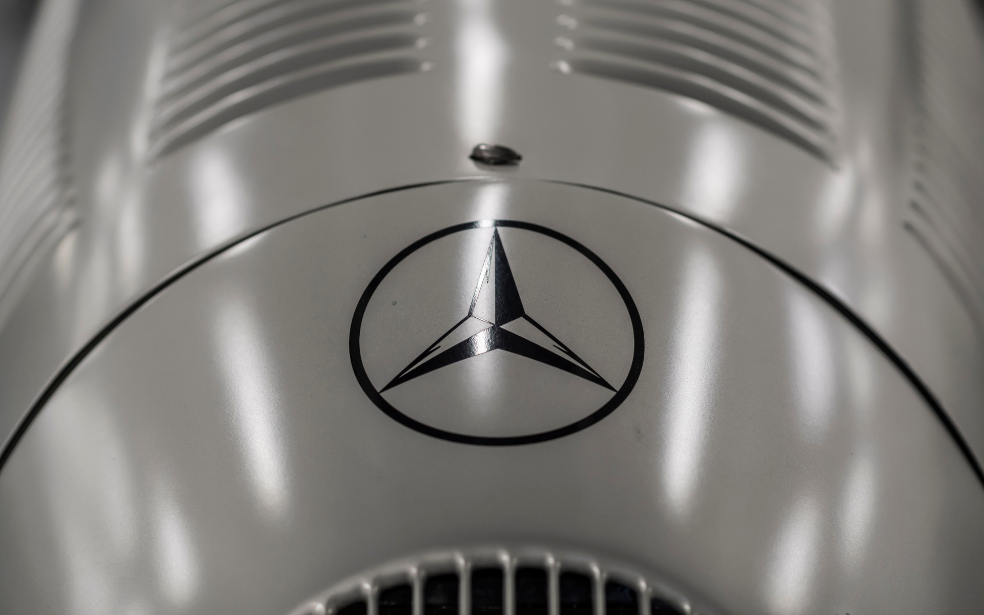 <p>Mercedes-Benz Classic Collection</p>