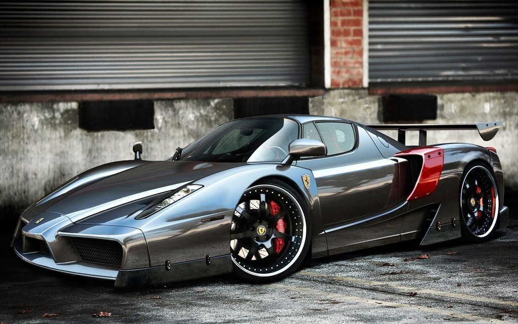 <p>Ferrari Enzo</p>