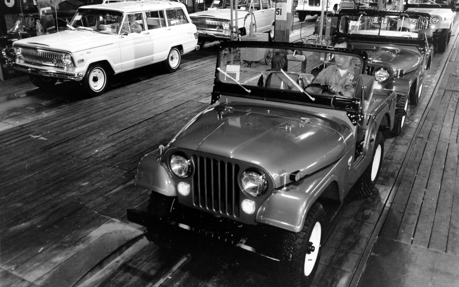 <p>L'usine Jeep Parkway, de Toledo, Ohio, en 1964</p>