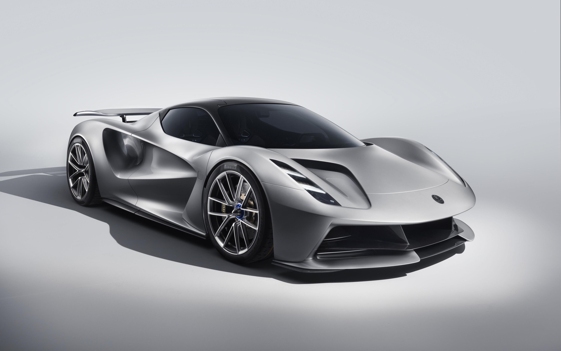 Lotus Emeya 2025 : une nouvelle GT à quatre portes 100 % électrique - Guide  Auto