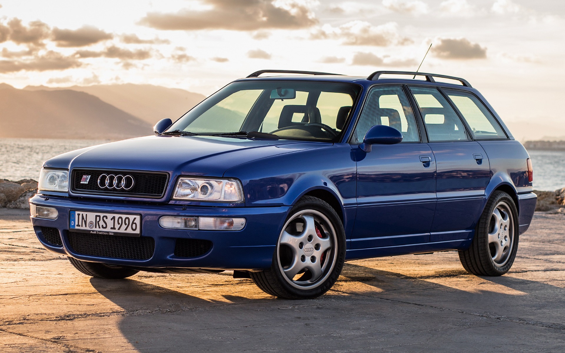 <p>Audi RS 2 Avant (1994) : cinq-cylindres de 2,2 litres, 311 ch</p>
