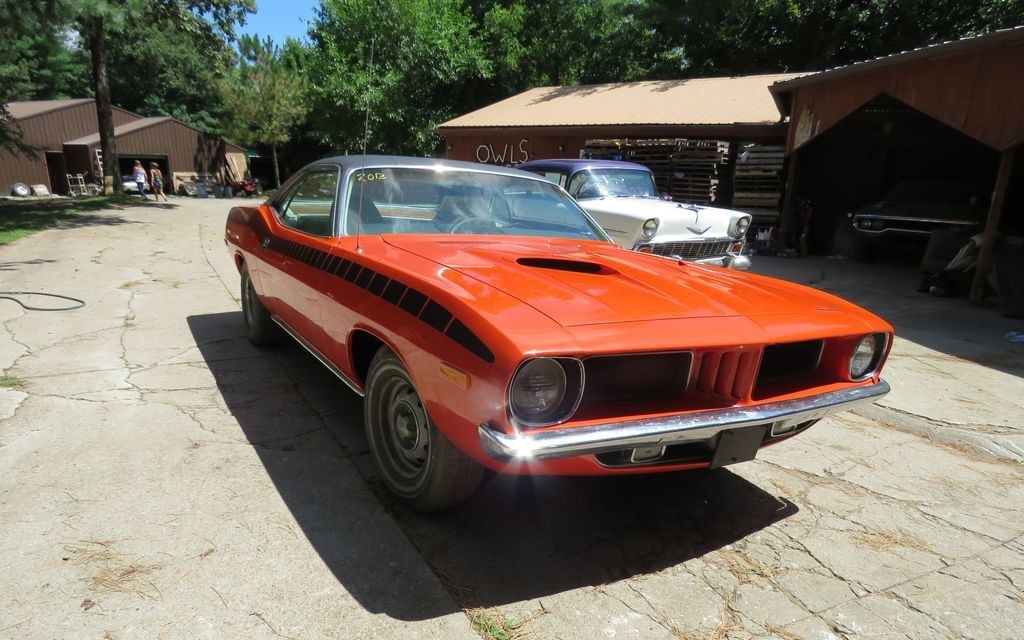 This Man Is Selling 93 Vintage Muscle Cars Just Name Your Price 7 9